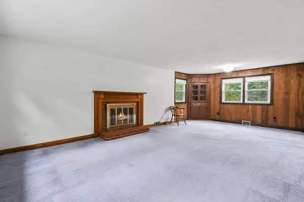 Westborough, MA 01581,239 West Main Street