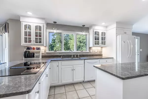 Andover, MA 01810,18 Reservation Rd