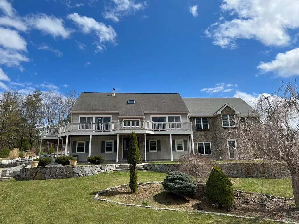 Dudley, MA 01571,5 Intervale Circle