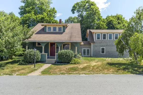 51 Pine Ave, Haverhill, MA 01832