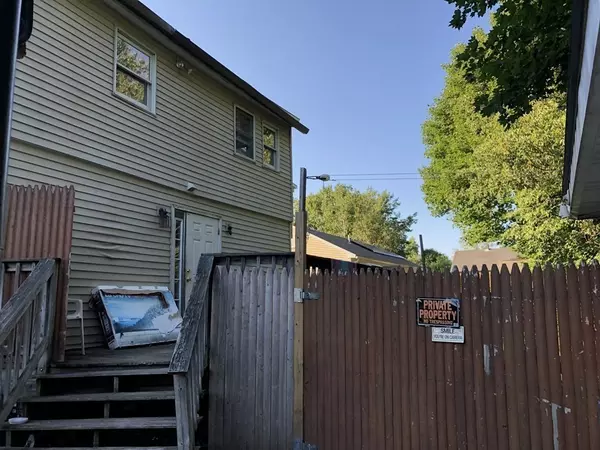 Cheshire, MA 01225,78 School St