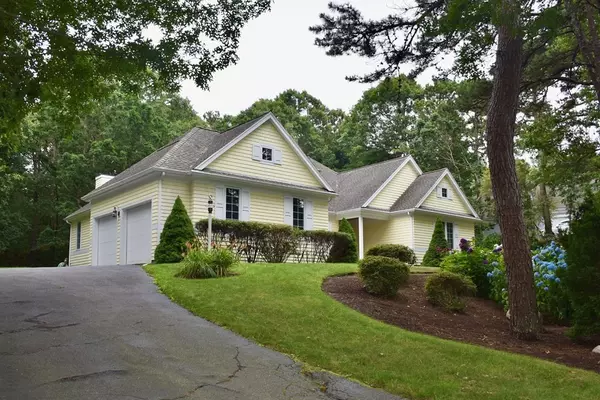 Falmouth, MA 02536,29 Longshank Cir