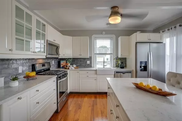 Melrose, MA 02176,147 Green Street #2