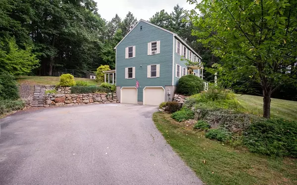 Hampstead, NH 03841,90 Faith Drive