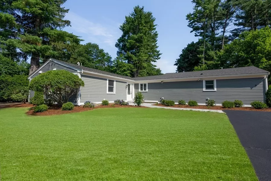 8 Richard Rd, Wayland, MA 01778