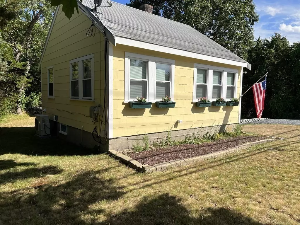 Lakeville, MA 02347,90 Main St