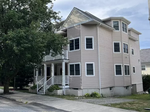 7 Capen St, Medford, MA 02155