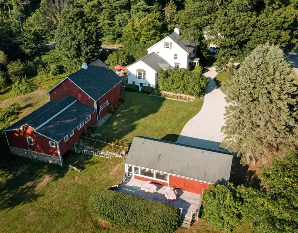 Southborough, MA 01772,7 Central St