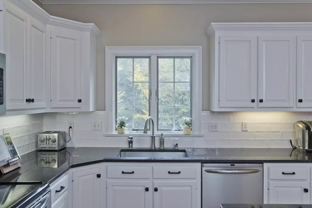 Wilbraham, MA 01095,11 Deerfield Dr
