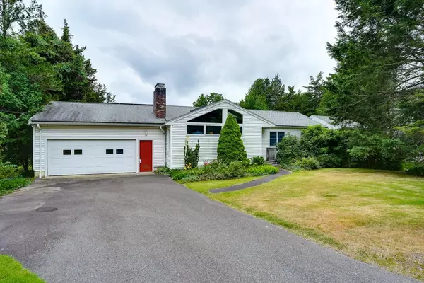 28 Bridge Street, Medfield, MA 02052