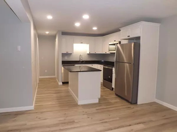 Leicester, MA 01524,75 Huntoon Memorial Hwy #4-7