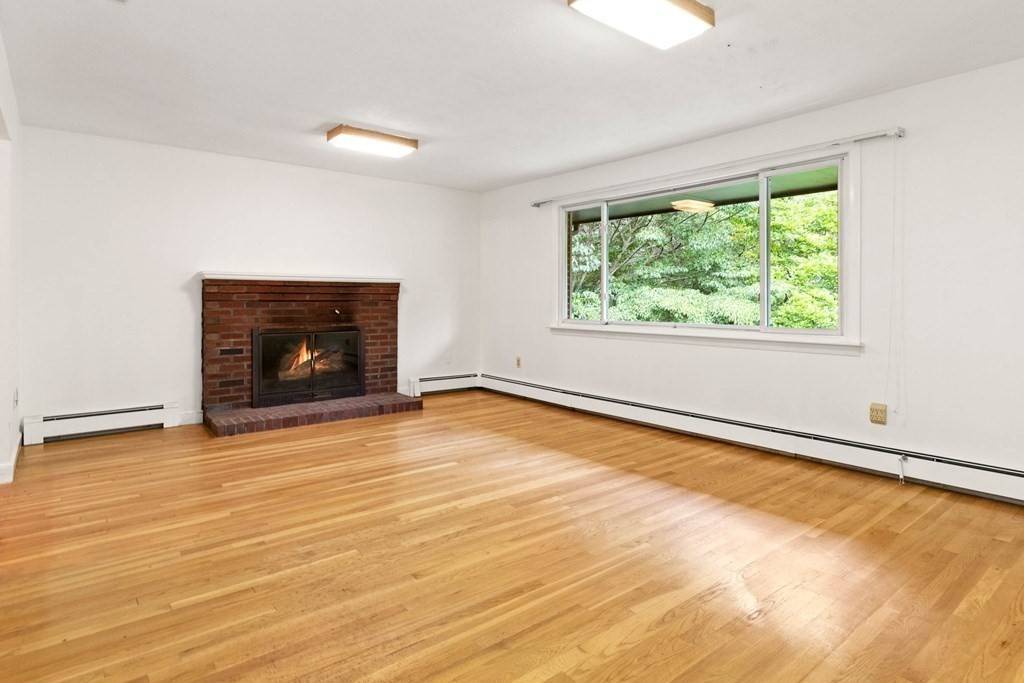 Lexington, MA 02421,37 Philip Rd
