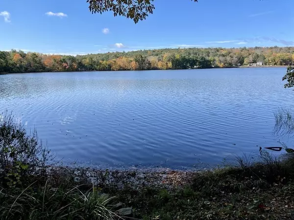 Brimfield, MA 01010,61 Cubles Drive