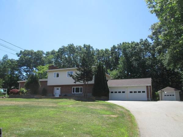 Dudley, MA 01571,15 Eagle Dr