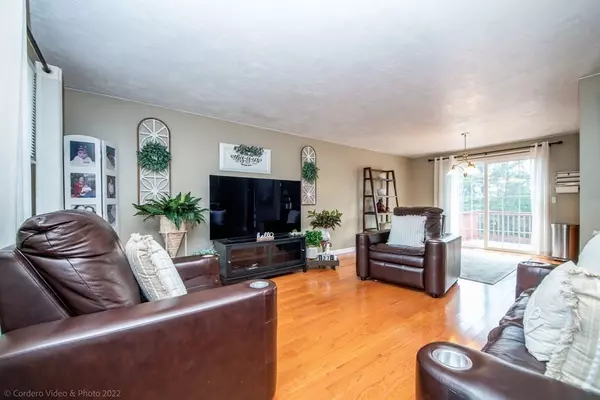 Wareham, MA 02571,104 Charge Pond Rd