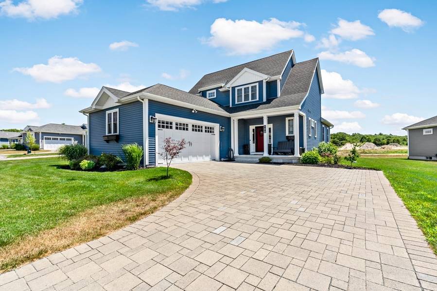 120 Sophia Dr, Rehoboth, MA 02769