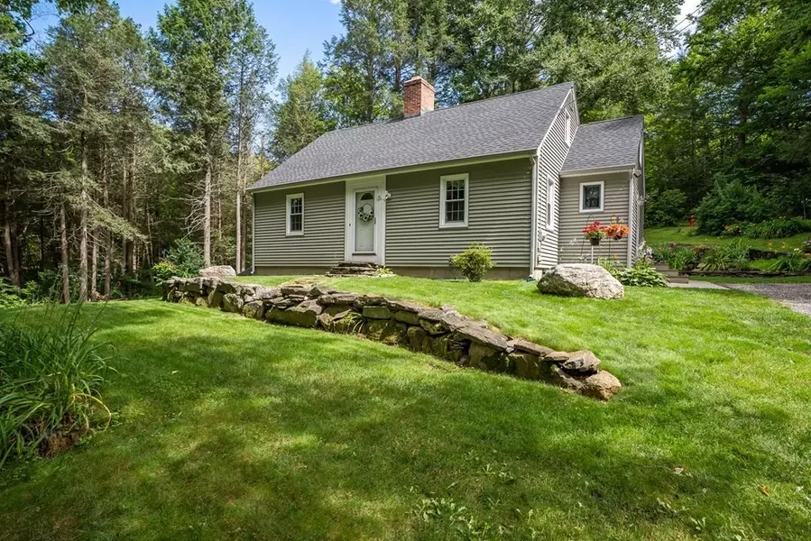 28 Gore Road, Blandford, MA 01008