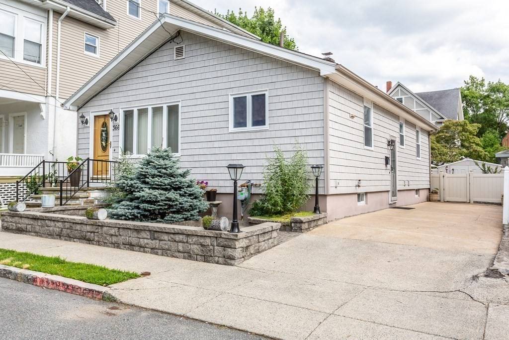 New Bedford, MA 02740,366 W Clinton St