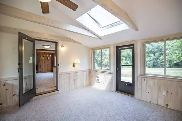 Topsfield, MA 01983,44 Perkins Row