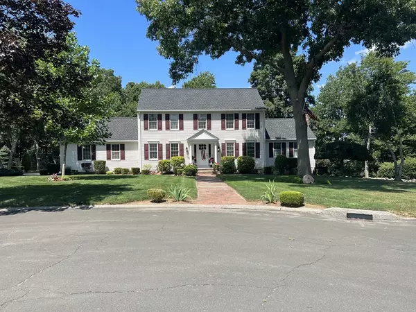 145 Tipperary Drive, Northbridge, MA 01588