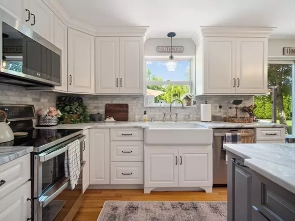 Southwick, MA 01077,1 Pauline Circle