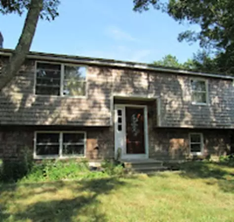 Mashpee, MA 02649,262 Meetinghouse Rd