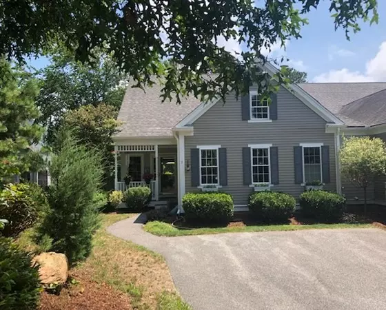 Bourne, MA 02532,1 Prestwick Rd #1