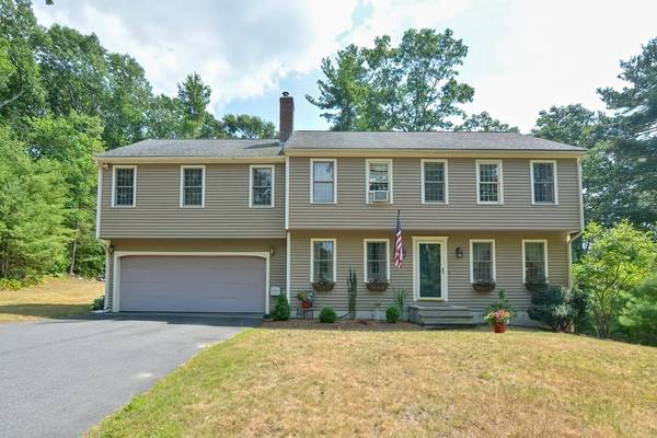 15 Prospect Street, Upton, MA 01568