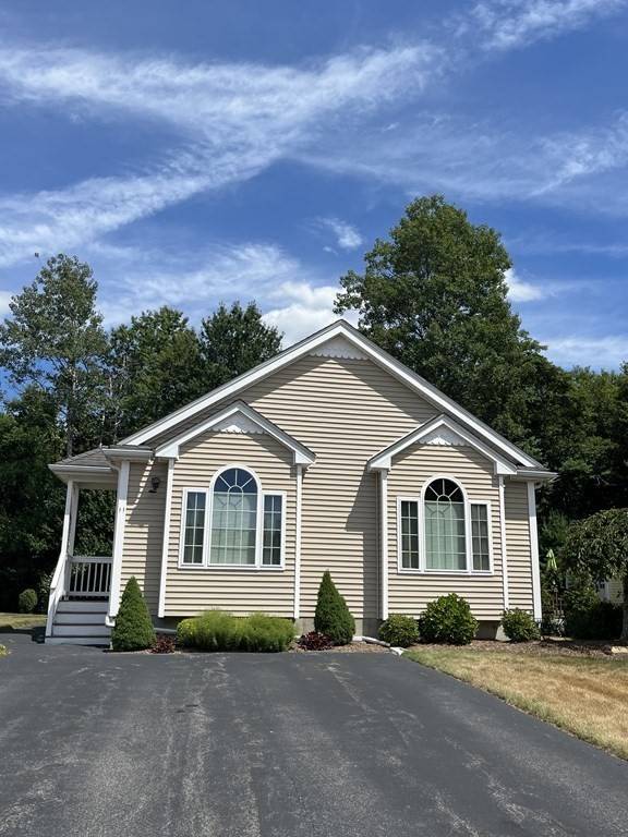 11 Rodeo Dr, East Bridgewater, MA 02333