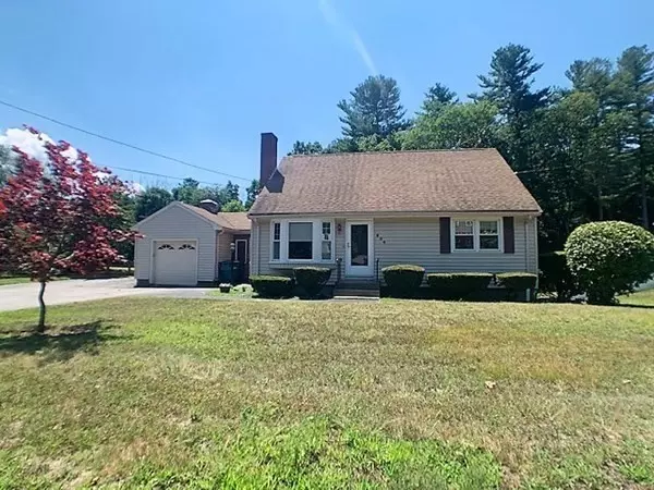 624 North St, Tewksbury, MA 01876