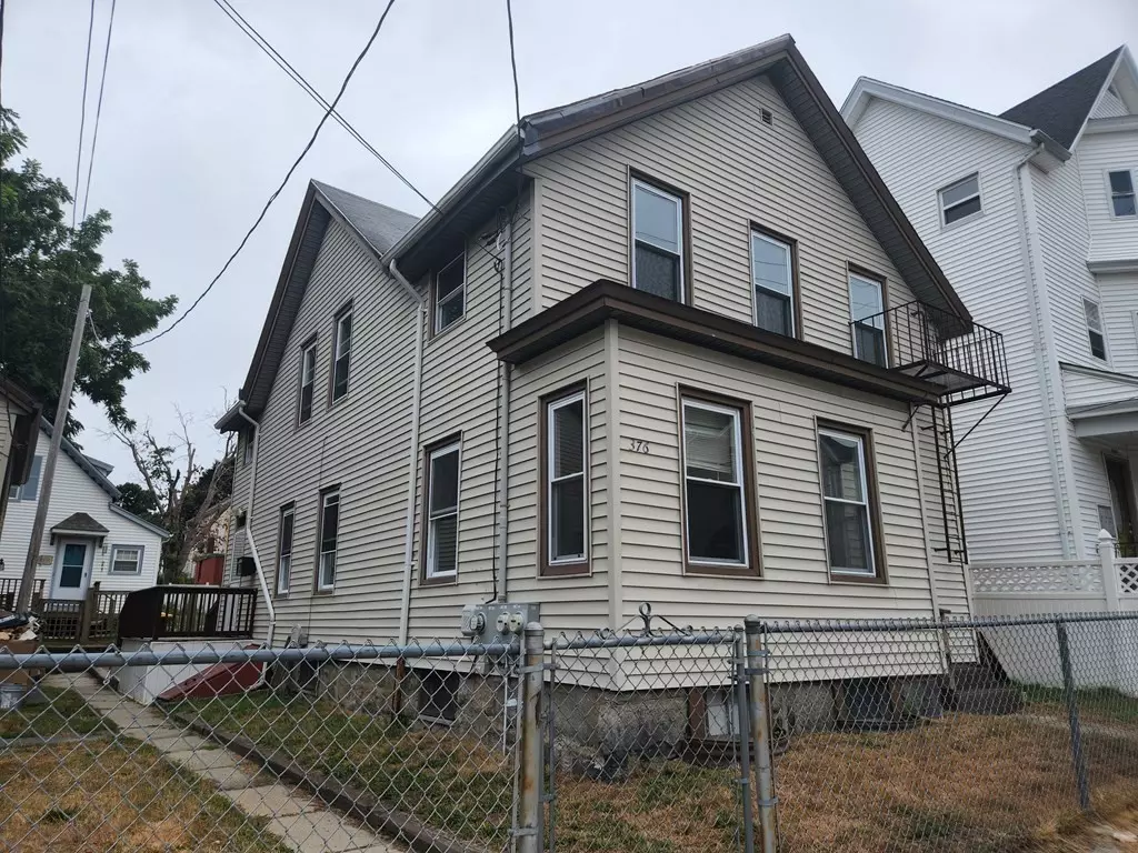 Fall River, MA 02720,376 Linden St