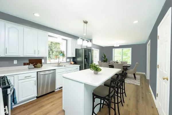 Wareham, MA 02571,263 Glen Charlie Rd