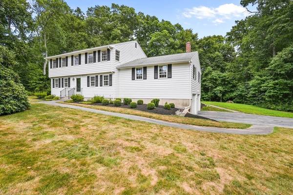 Rehoboth, MA 02769,30 Colonial Way