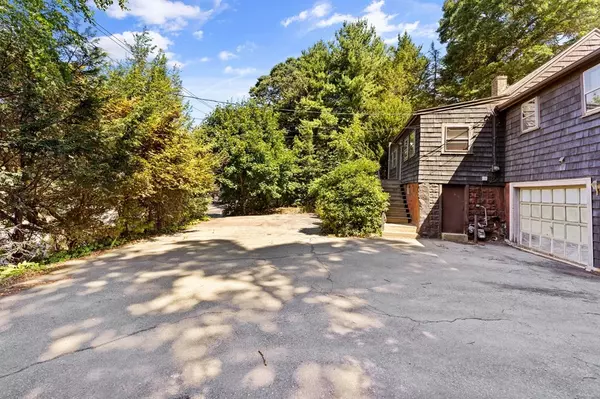 Saugus, MA 01906,70 Central St