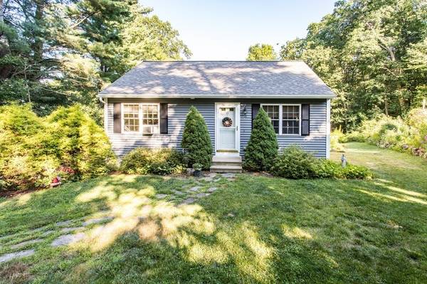 17 Atwater Pl, West Brookfield, MA 01585