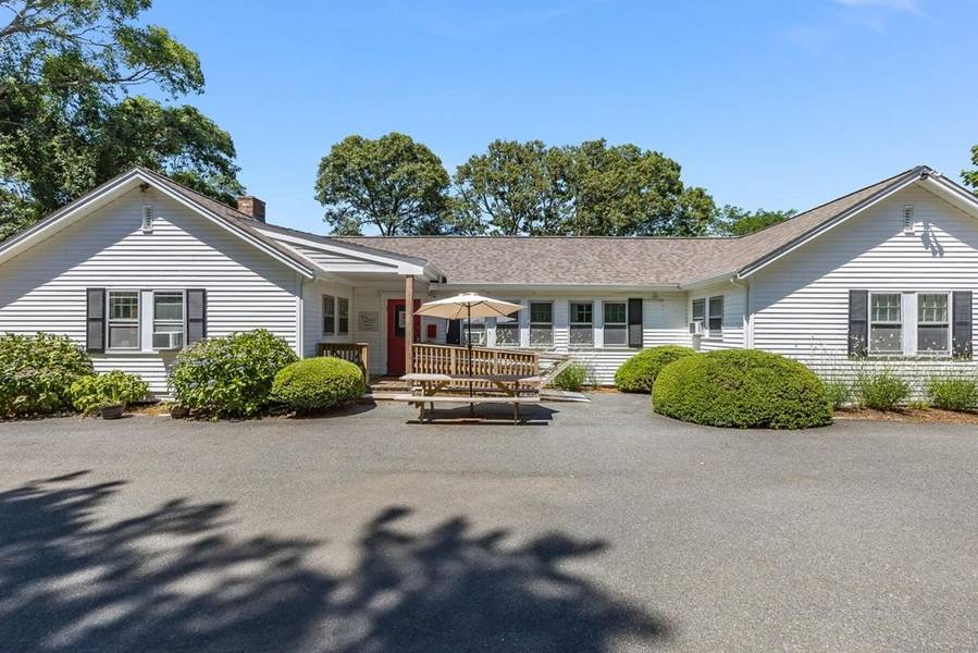 14 Old Tote Rd, Orleans, MA 02653