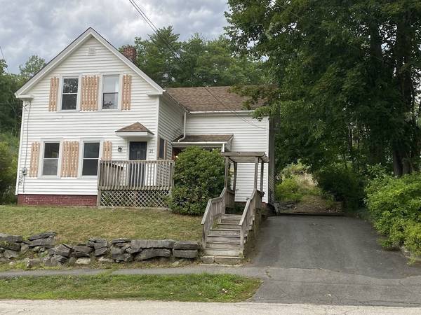 21 Dexter St, Orange, MA 01364