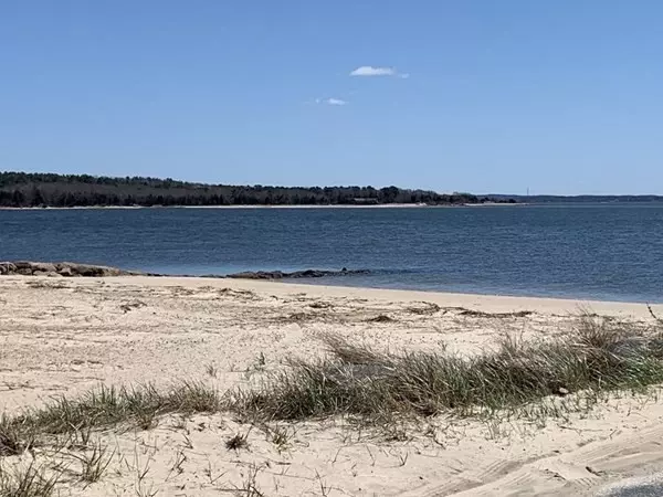 Wareham, MA 02571,7 Pleasant St