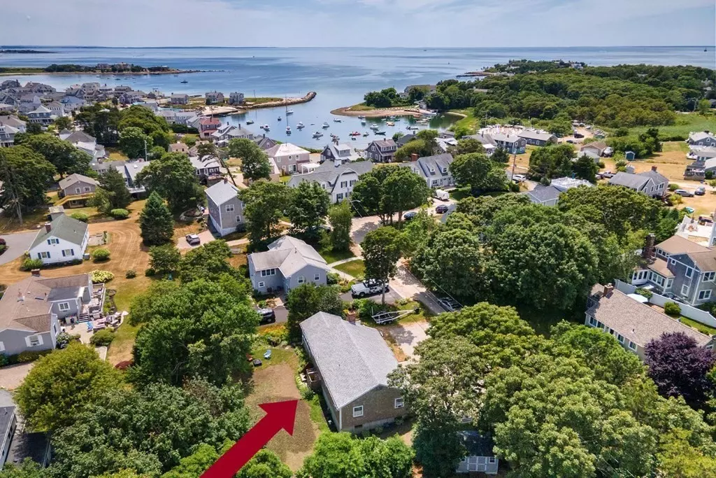 Falmouth, MA 02556,6 Cove Road