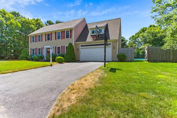 Falmouth, MA 02536,63 Bonito