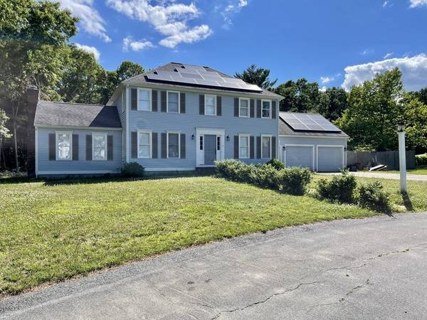 11 Hillside Dr,  Kingston,  MA 02364