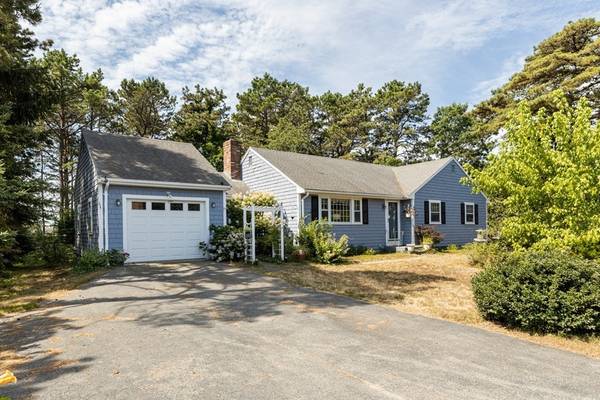 15 Christmas Way, Yarmouth, MA 02664