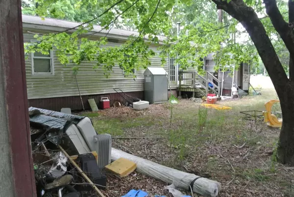 Berkley, MA 02779,20 Algerine St