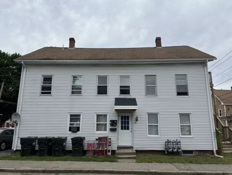 19 Myrtle Ave, Webster, MA 01570