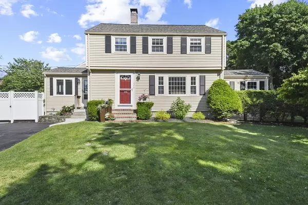 32 Nathaniel Road,  Winchester,  MA 01890