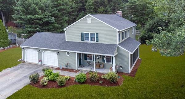 17 Decatur Drive,  Nashua,  NH 03062