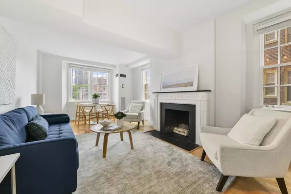 15 River St #604, Boston, MA 02108