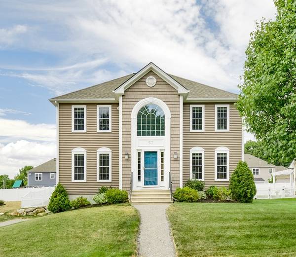 57 Vista Cir, Holden, MA 01520