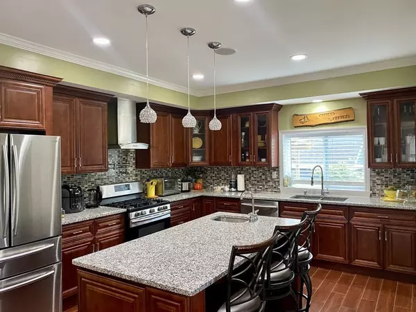 Brockton, MA 02302,688 Plain St