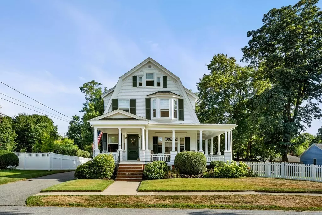 Amesbury, MA 01913,40 Greenwood St